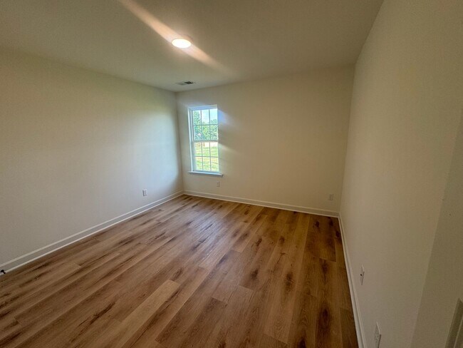 Foto del edificio - 6183 Clover Ct