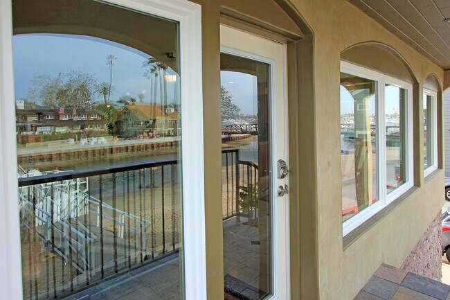 Building Photo - 111 E. Edgewater*