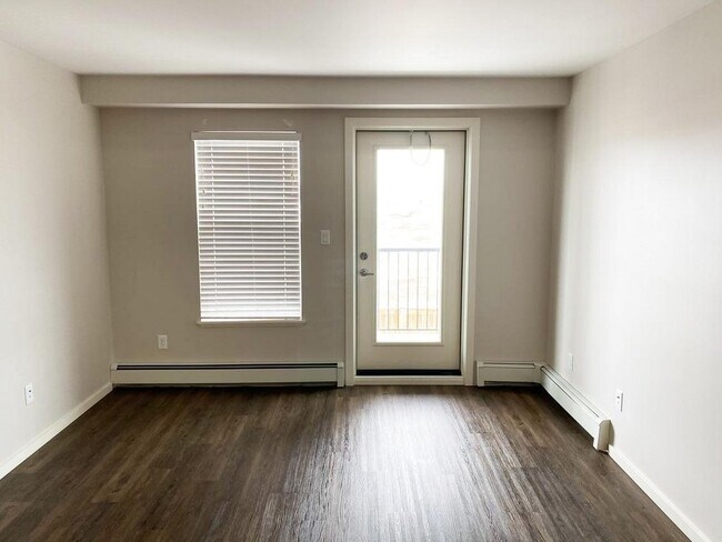 Building Photo - Shaw Estates