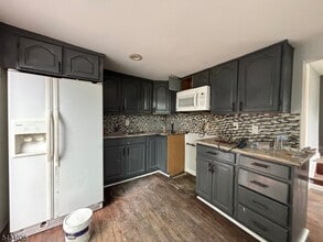 Building Photo - 353 Fay Ave