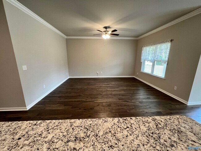 Foto del edificio - 14992 Westmeade Ln