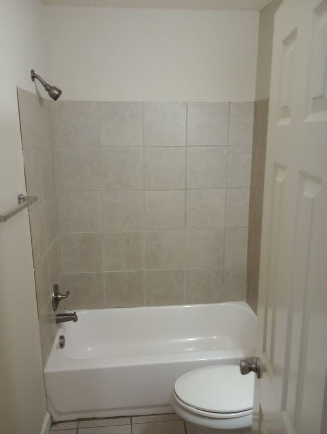 Photo - 2118 Jemison Ave Apartment