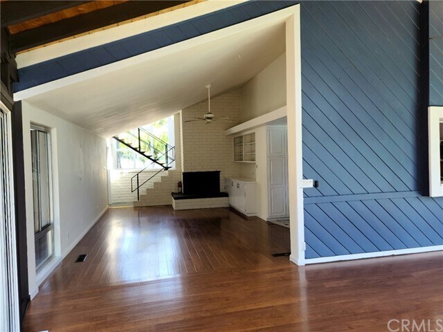 Building Photo - 3201 Santa Maria Ave