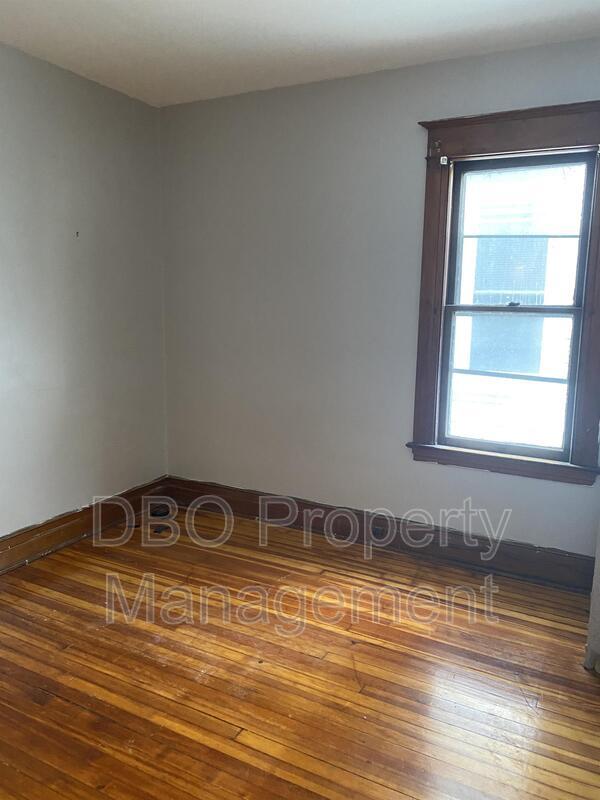 Building Photo - 428 Hudson Ave