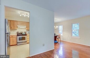 Building Photo - 10050 Wood Sorrels Ln