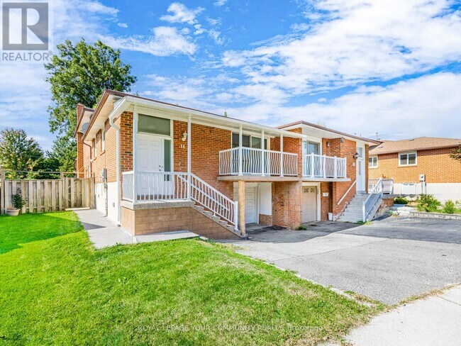 Building Photo - 14 Roseville Dr