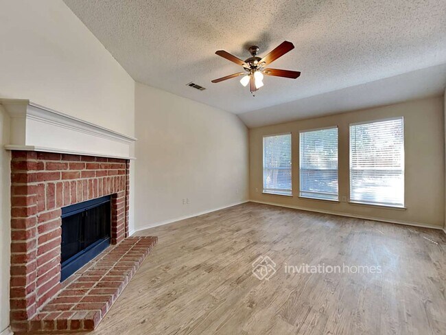 Foto del edificio - 4904 Spur Ridge Ct