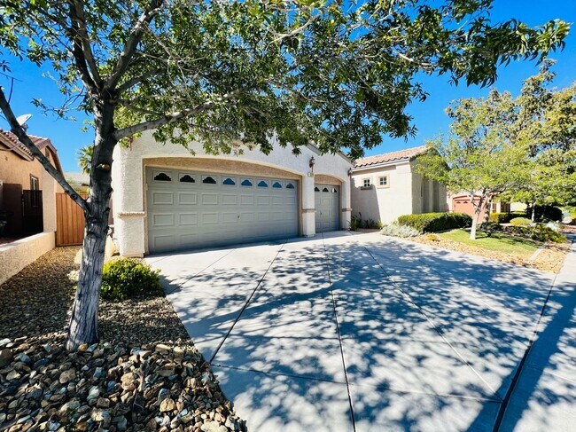 Foto del edificio - 329 Marble Falls St