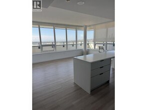 Building Photo - 823 Carnarvon St