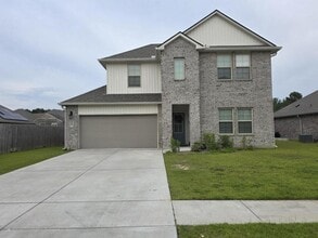 Building Photo - 13290 Fowler Dr