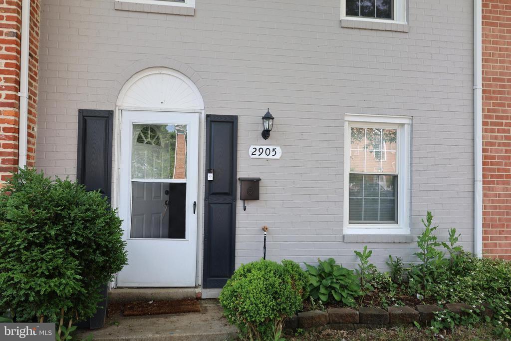 Primary Photo - 2905 Wren Ct