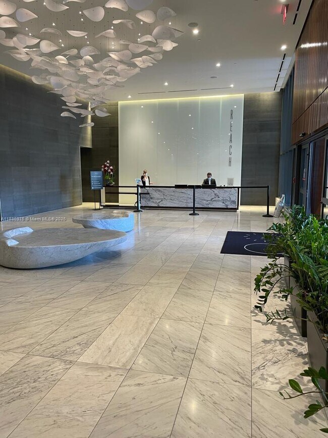 Foto del edificio - 68 SE 6th St