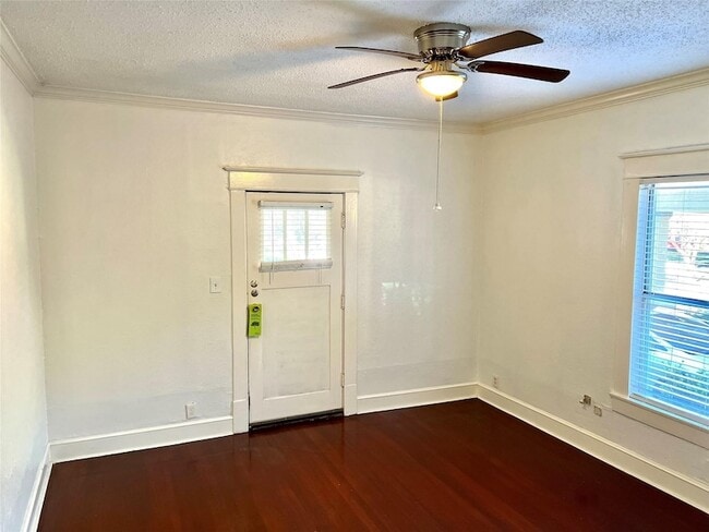 Building Photo - 210 S Rosemont Ave