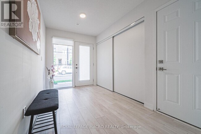 Photo du bâtiment - 1121 Cooke Blvd.