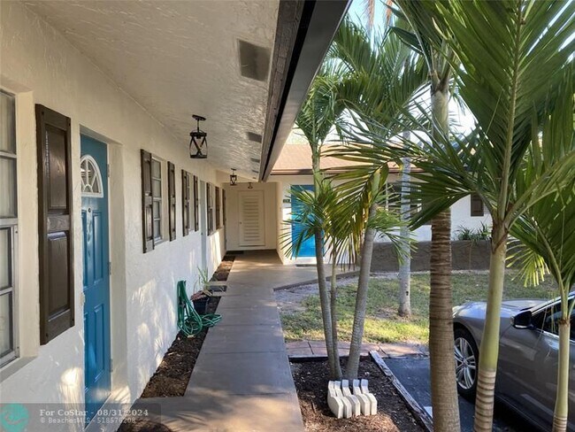 Building Photo - 3722 NW 91st Ave
