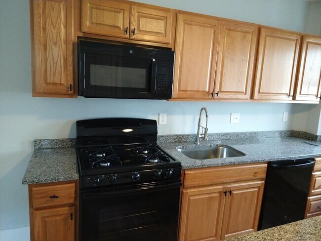 Brand new appliances - 37 Wave Ave