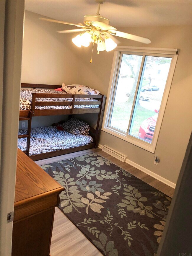 Foto del edificio - 3629 S Kingsbury Ave