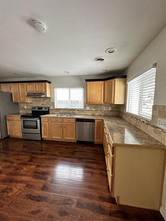 Foto del edificio - 1823 S Shoshone St