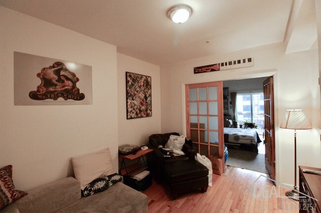Building Photo - 97 North 1st Street #4LLR