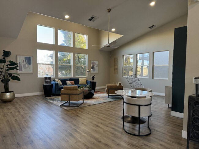 Foto del edificio - Boulder Creek Apartments