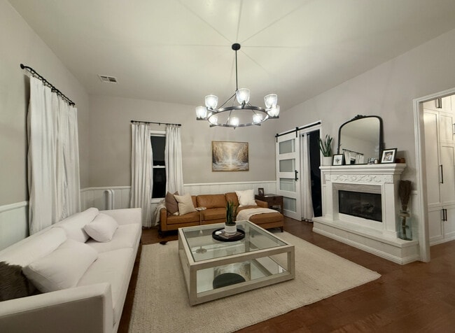 Foto del edificio - 42405 Ivy St