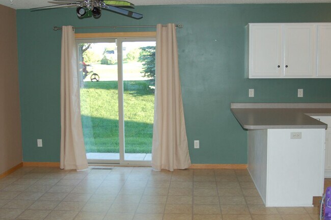 Foto del edificio - 2146 Limerick Ln