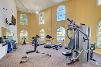 Building Photo - 1610 Presidential Way