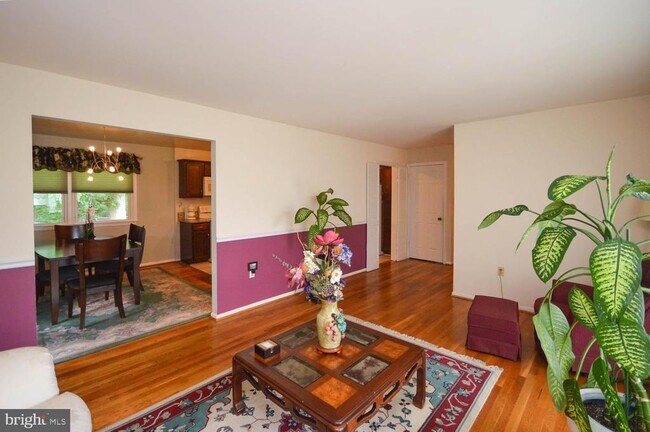 Foto del edificio - 13113 Burleigh St
