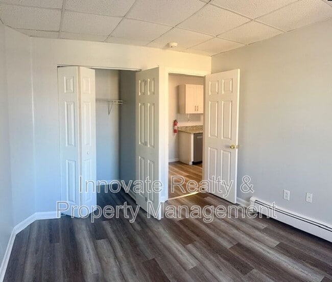 Foto del edificio - 29 Logan Ave