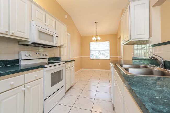 Building Photo - 5009 25th St E