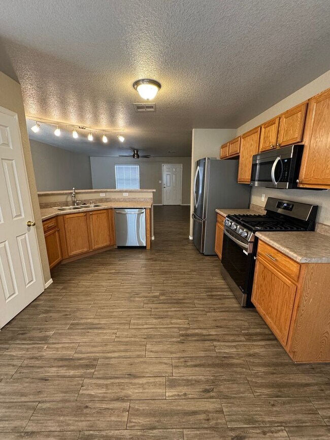 Foto del edificio - 5727 Pecan Ln