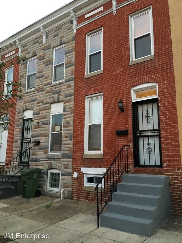 Primary Photo - 3 br, 1.5 bath House - 448 North Patterson...