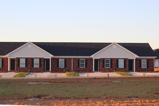 Building Photo - The Paddock at Sheffield Downs