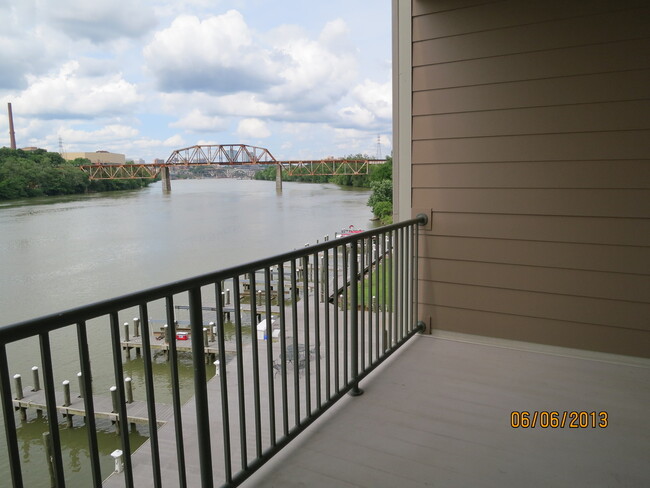 Foto del edificio - RIVER TOWNE CONDOMINIUMS, UNIT 401