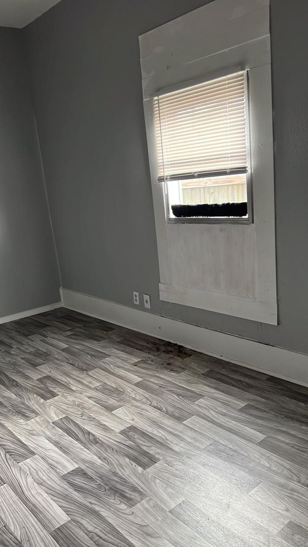 Building Photo - 2649 Royal Ave Groves