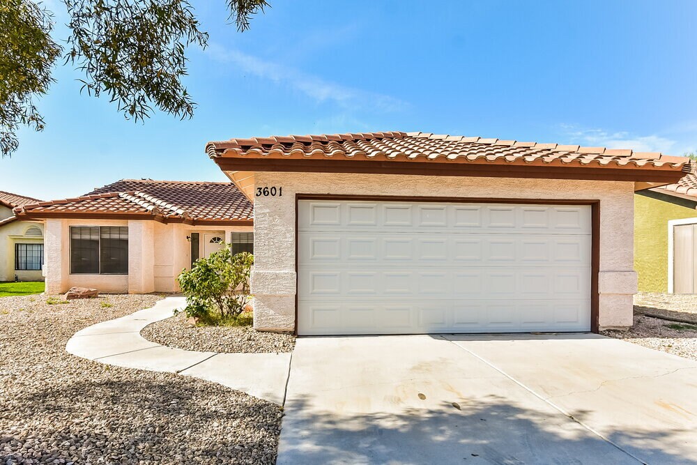 Foto principal - 3601 Uranus Dr