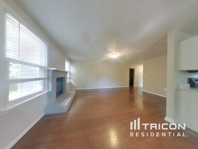 Building Photo - 1203 Addison Ct