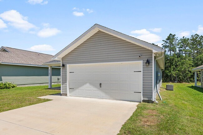Building Photo - Parade of Homes Like-New Build