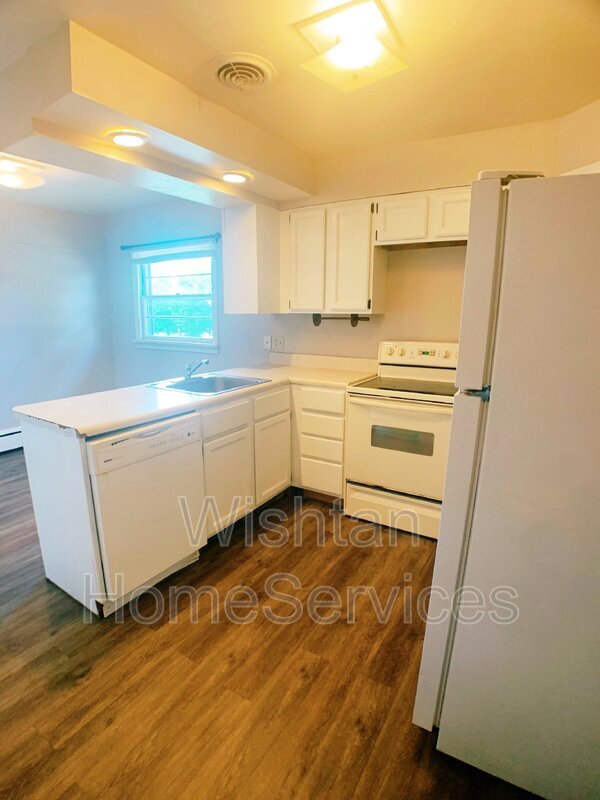 Foto del edificio - 1301 Riverview Dr