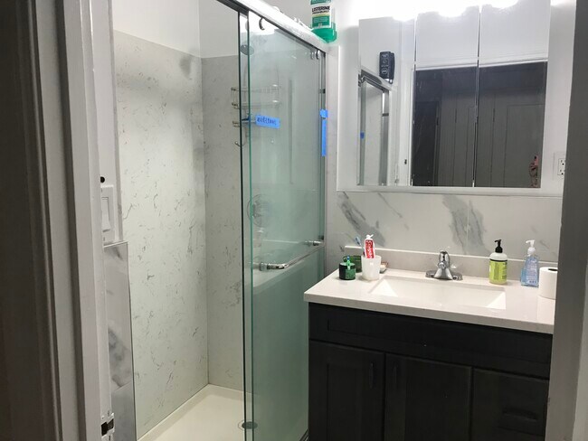 Foto del edificio - 2242 31st Ave