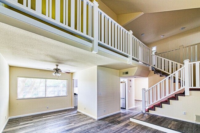 Foto del edificio - Newly Renovated San Marin Home