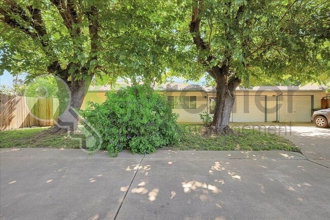 Foto del edificio - 7603 Linden Ave