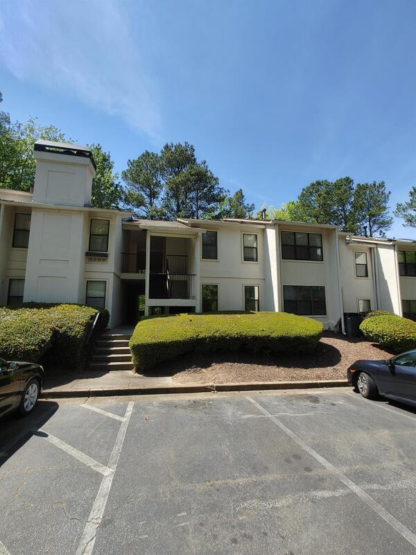 Building Photo - 1310 Old Hammond Chase