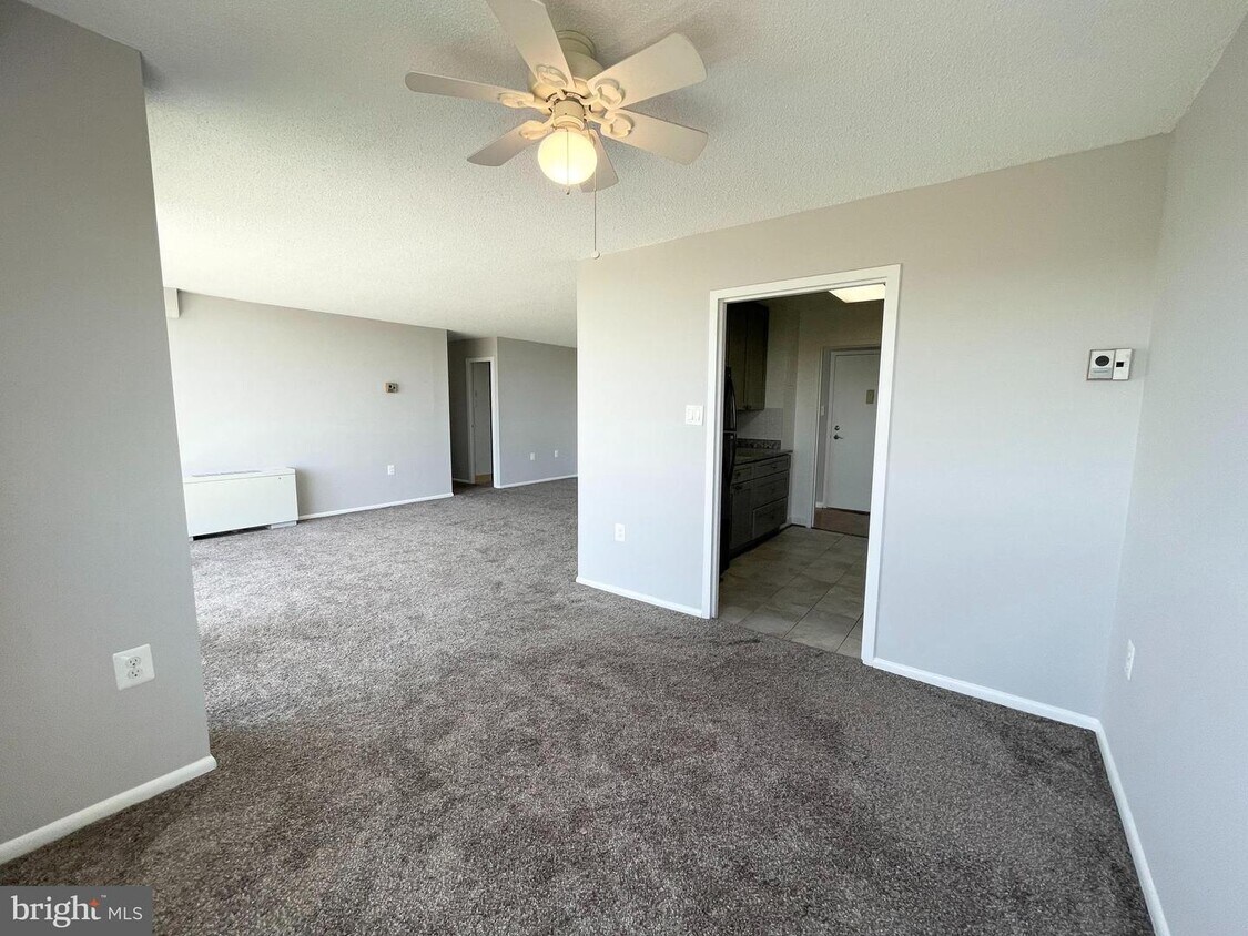 Primary Photo - 2500 N Van Dorn St