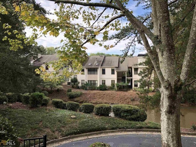 Building Photo - 1304 Old Hammond Chase