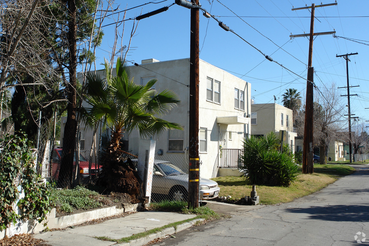 Building Photo - 1520 Stoddard Ave