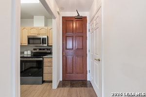 Building Photo - 1 Towers Park Ln