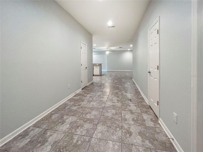 Foto del edificio - 1093 Grantham Dr