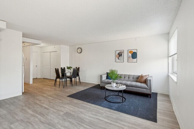 Foto del edificio - 1711 Bellevue Ave