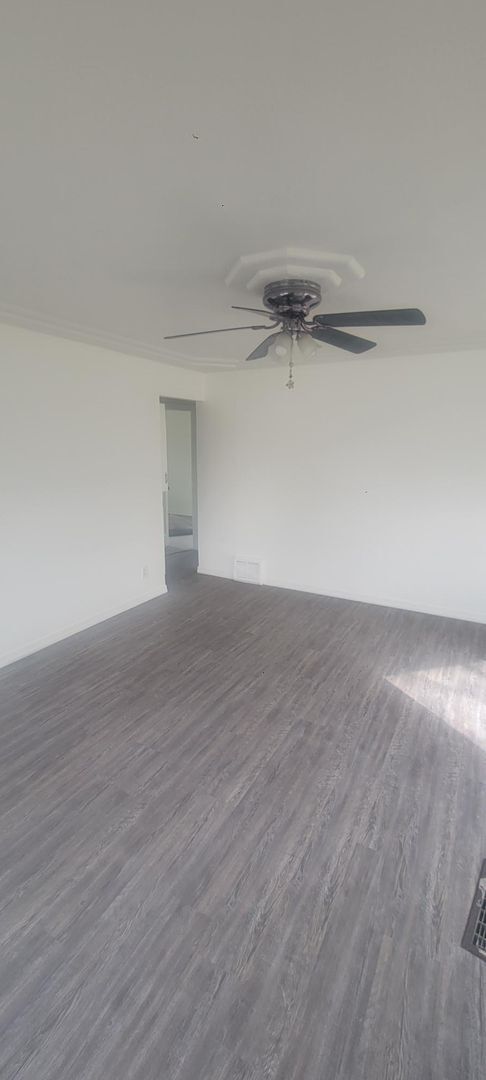 Foto del edificio - Great North Side 3 bedroom 2 bath home